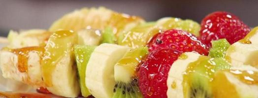 фруктовые шашлычки. Шаг 3