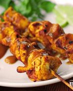 Куриные шашлычки с арахисовым соусом