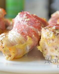 Куриные шашлычки в беконе на шпажках