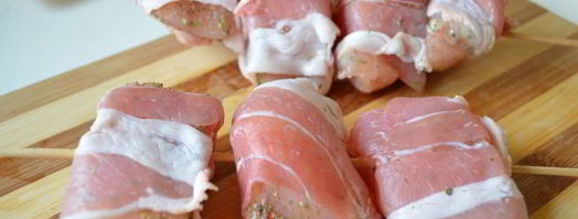 куриные шашлычки в беконе на шпажках. Шаг 5