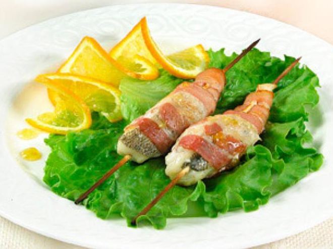 Рецепт шашлыка из филе судака и бекона