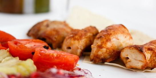 Шашлык из курицы с овощами