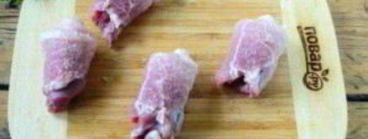 шашлык из свинины рулетиками. Шаг 3