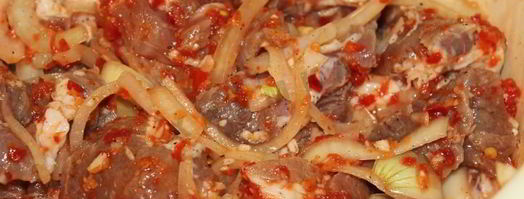 свиные шашлычки с копченой грудинкой. Шаг 3