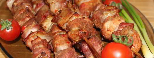 свиные шашлычки с копченой грудинкой. Шаг 5