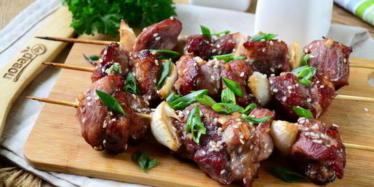 Тайский шашлычок на шпажках