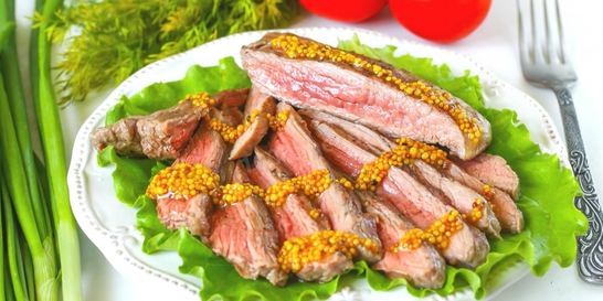 Стейк из говядины на гриле