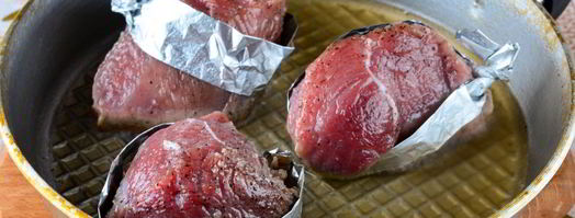 стейк из говядины на сковороде. Шаг 4