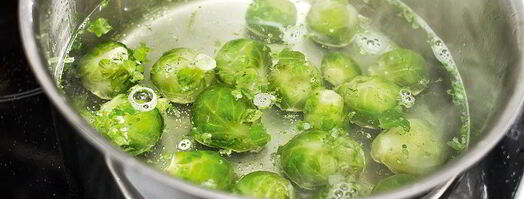 стейк из тунца с гарниром из брюссельской капусты. Шаг 4