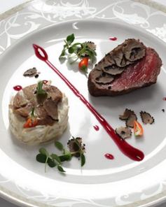 Стейк с черным трюфелем, фуа-гра и томленым корнем сельдерея