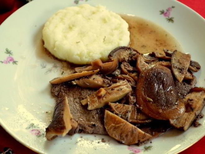 Рецепт стейка в соусе из грибов шиитаке