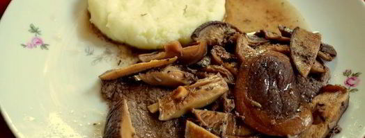 стейк в соусе из грибов шиитаке. Шаг 5