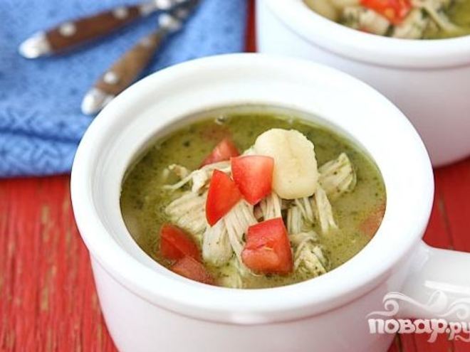Рецепт супа с куриными грудками, ньокки и соусом песто