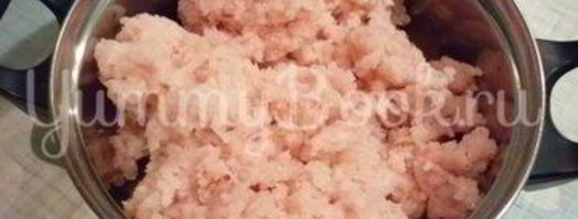 чесночные тефтели с морковью в остром соусе. Шаг 2