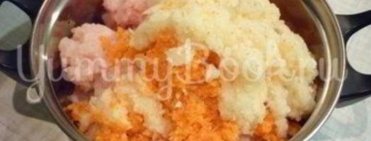 чесночные тефтели с морковью в остром соусе. Шаг 4