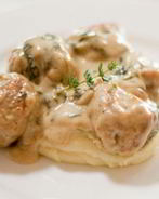 Куриные тефтели в сливочном соусе