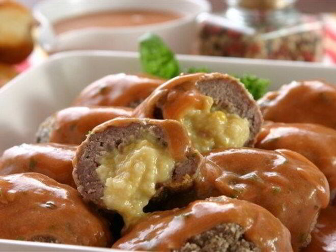 Рецепт мясных тефтелей с сыром