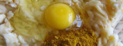 тефтели с бананами, кешью и карри. Шаг 4