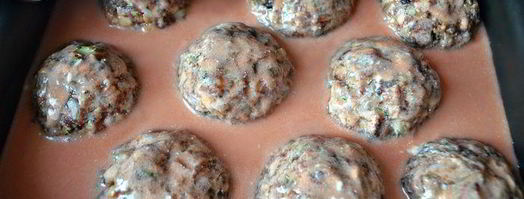 тефтели с грибами в томатном соусе. Шаг 8