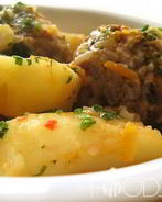 Тефтели с картошкой