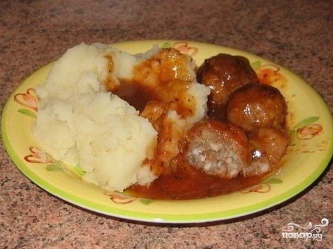 Рецепт тефтелей с сырым рисом