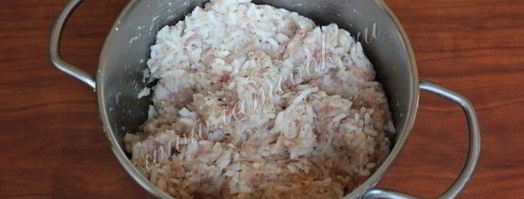 тефтели в мультиварке, в томатном соусе с розмарином. Шаг 3