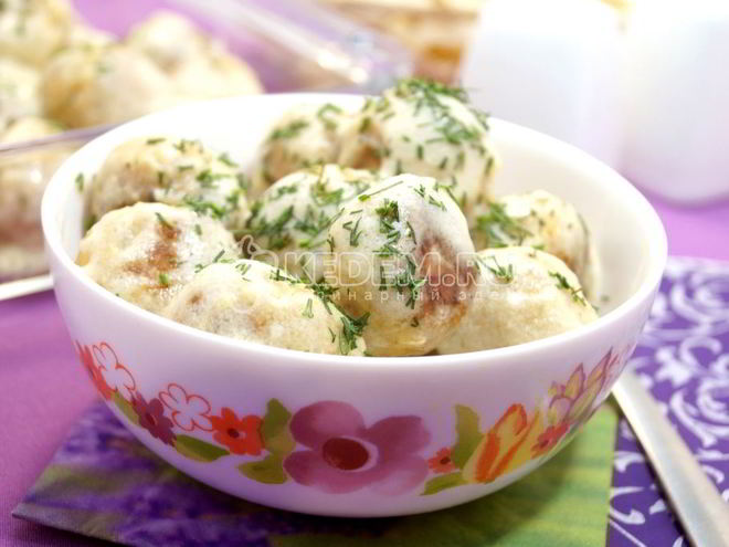 Рецепт тефтелей в сливочном соусе