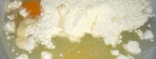 домашние вареники со сметанно-чесночным соусом и шкварками. Шаг 7