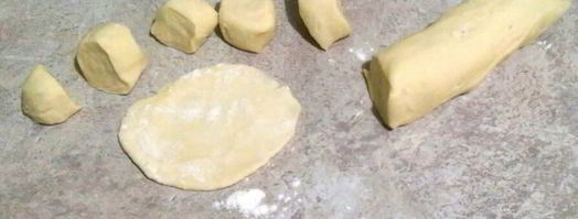 домашние вареники со сметанно-чесночным соусом и шкварками. Шаг 9