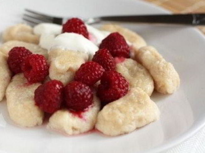 Рецепт ленивых вареников с малиной