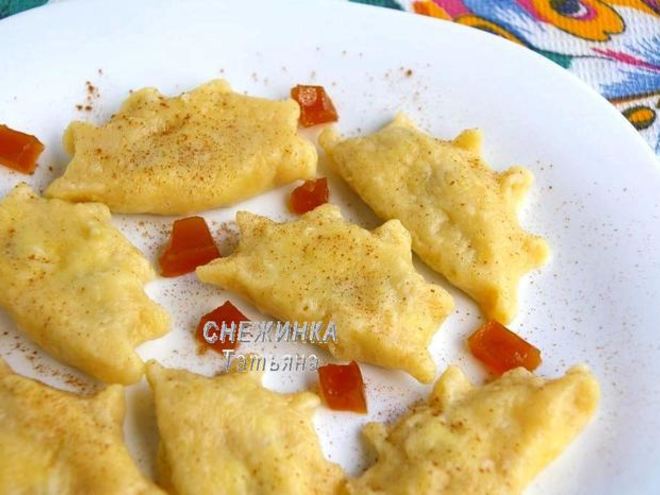 Рецепт вареников из картофельно-тыквенного теста с начинкой из рикотты и вишни