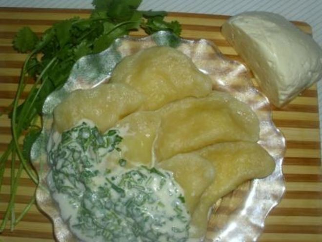 Рецепт вареников с брынзой и супер-соус