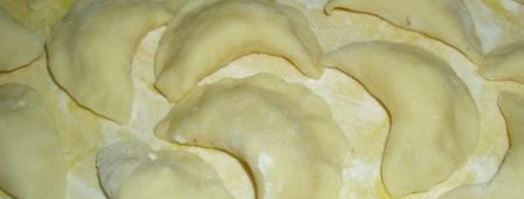 вареники с брынзой и супер-соус. Шаг 3