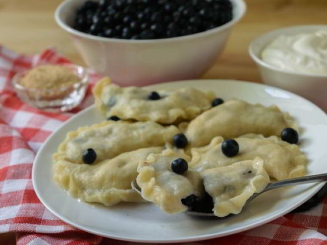 Рецепт вареников с черникой