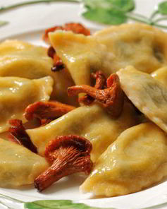 Вареники с капустой и грибами