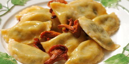 Вареники с капустой и грибами