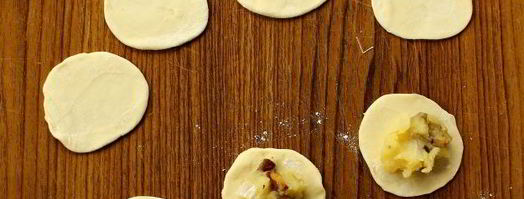 вареники с картошкой и лесными грибами. Шаг 15