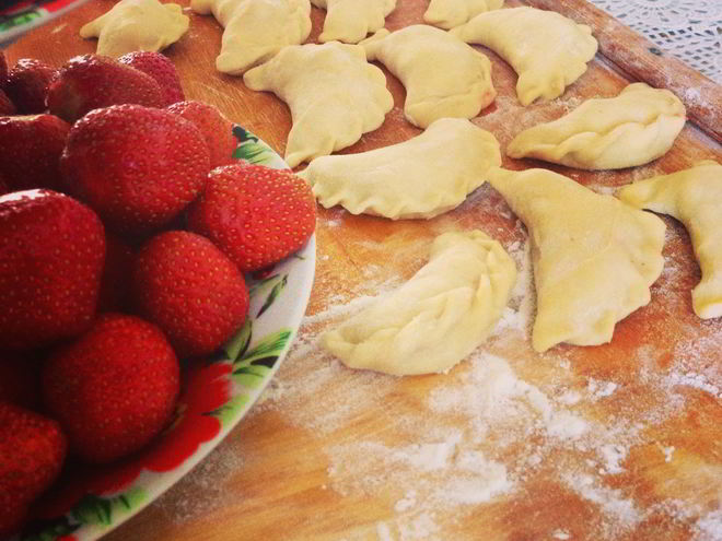 Рецепт вареников с клубникой