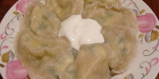 Вареники с творогом и луком