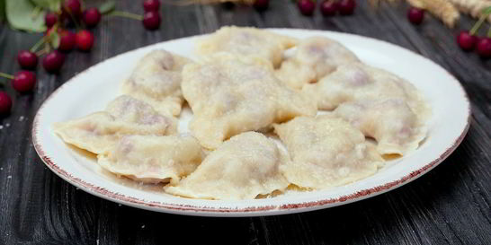 Вареники с вишней