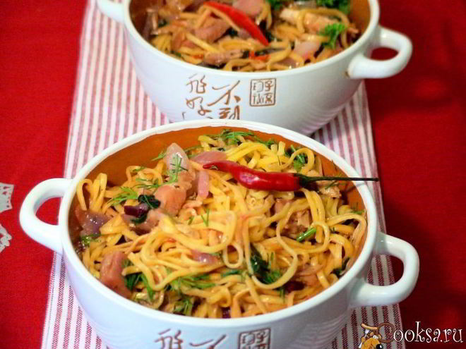 Рецепт яичной лапши с грудинкой