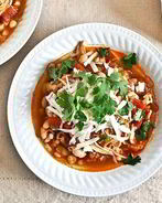 Жаркое из курицы, фасоли и овощей