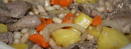 жаркое из свиной лопатки с картофелем и фасолью под хлебной корочкой. Шаг 5