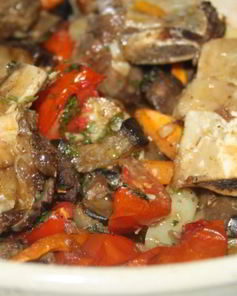 Жаркое с говяжьими ребрышками и летними овощами