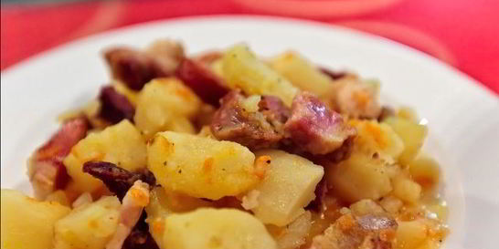 Жаркое с копчеными ребрышками