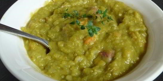 Гороховая каша из консервированного горошка