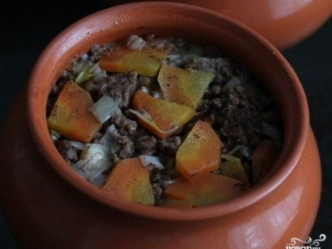 Рецепт гречки с фаршем в горшочках