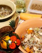 Гречка с курицей в горшочке