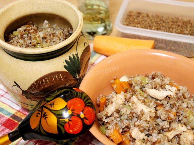 Рецепт гречки с курицей в горшочке