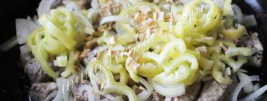 гречка с мясом, тушеная в сметане. Шаг 5